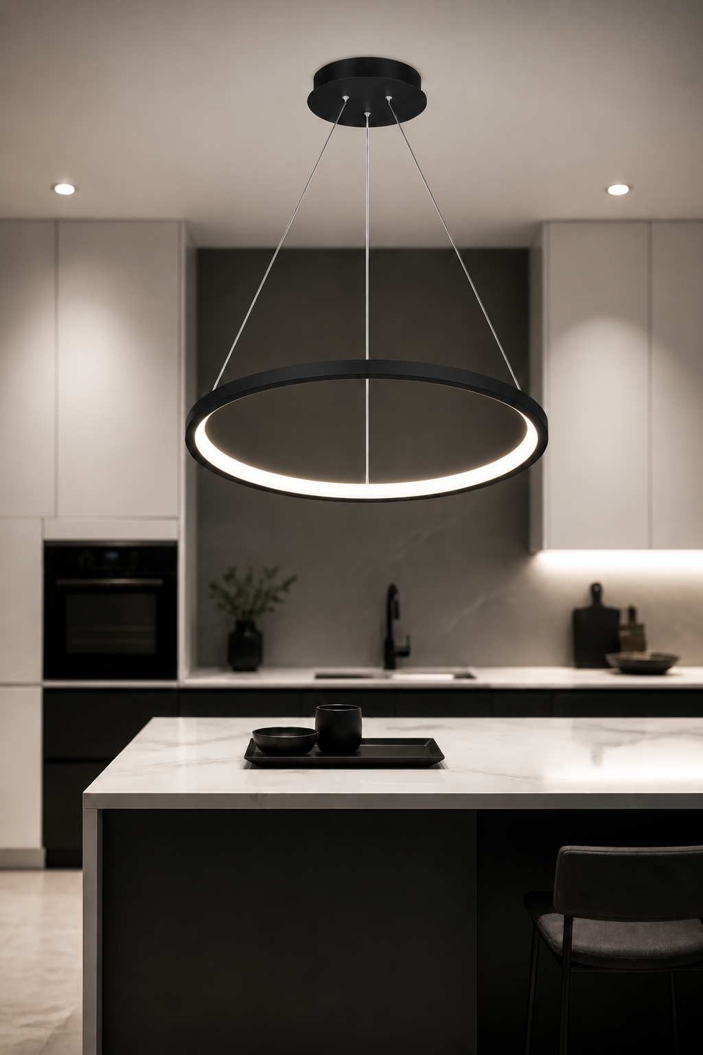 Ringa Siyah Beyaz Işık Modern Tasarım Led Avize