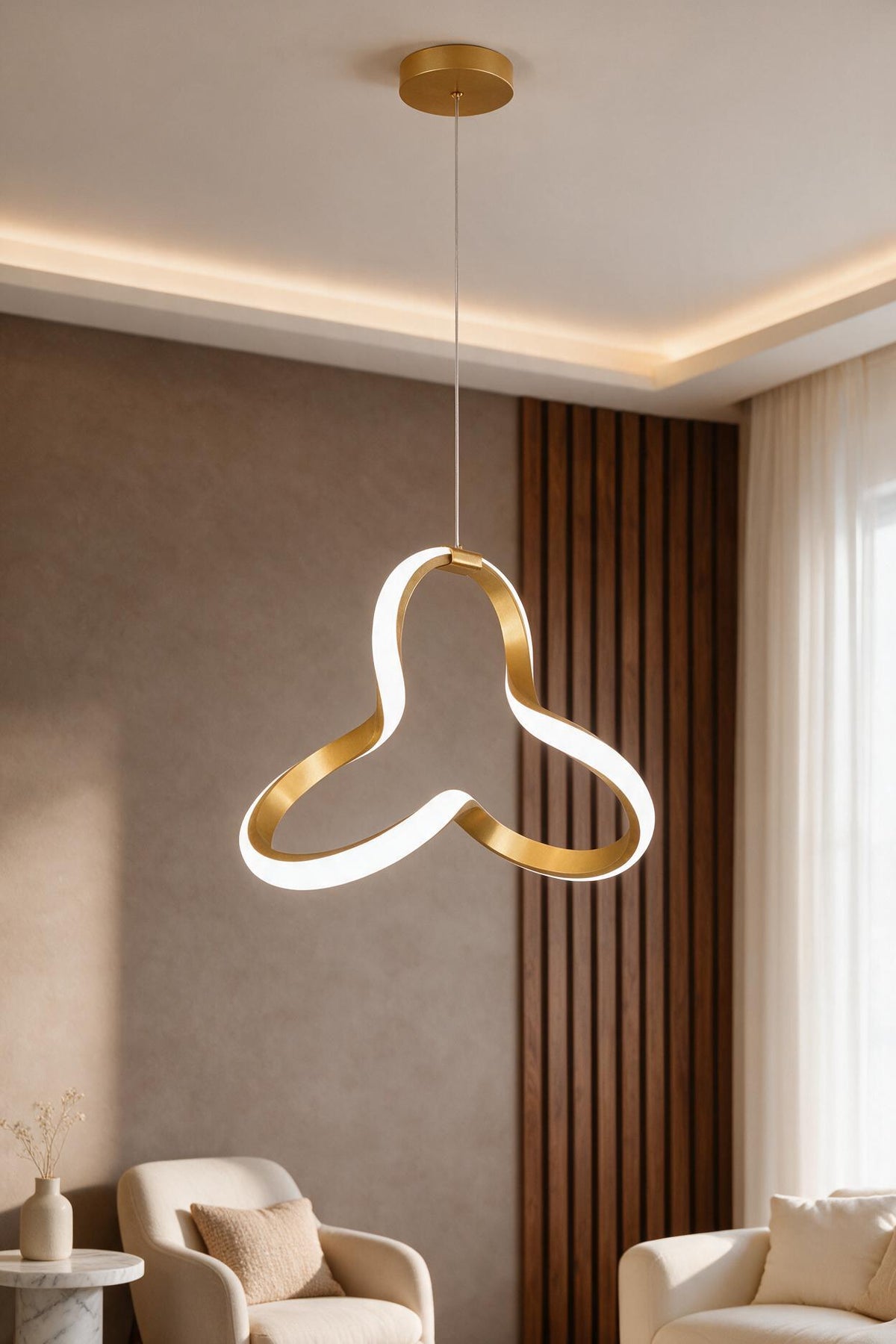 Clover Eskitme Tekli Sarkıt Beyaz Ledli Avize